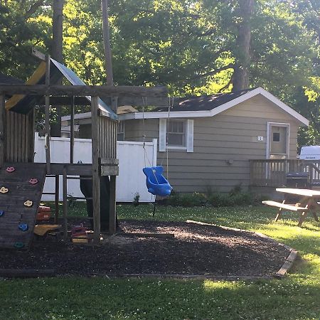 Shade Acres Campgound And Cottages Catawba Island Esterno foto